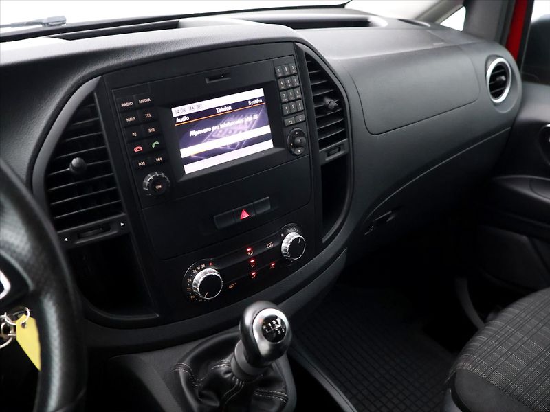 Mercedes-Benz Vito 1,6 CDI 84KW 8-Míst CZ - fotka 23 z 36
