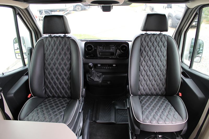 Mercedes-Benz Sprinter 316 CDI Obytné+klima - fotka 33 z 43
