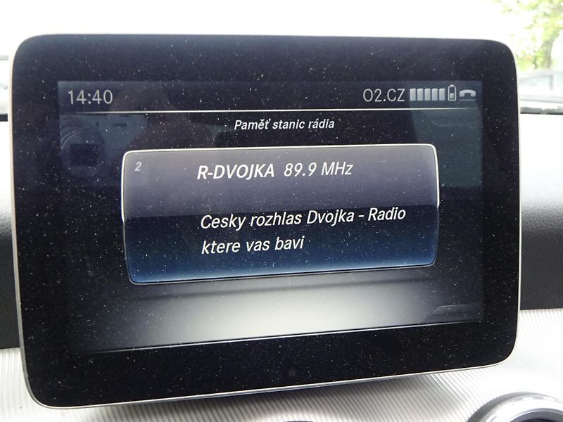 Mercedes-Benz GLA 200d 100kW 4MATIC PANORAMA  - fotka 20 z 40