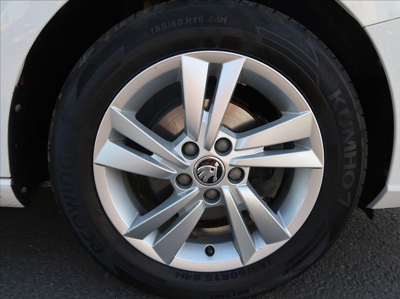 Škoda Fabia 1,0 TSi,70kW,1majČR,Serv.k,DPH - fotka 22 z 25