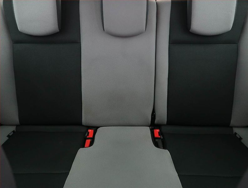 Renault Clio (2010) 1.2, Serv.kniha, Klima - fotka 10 z 14