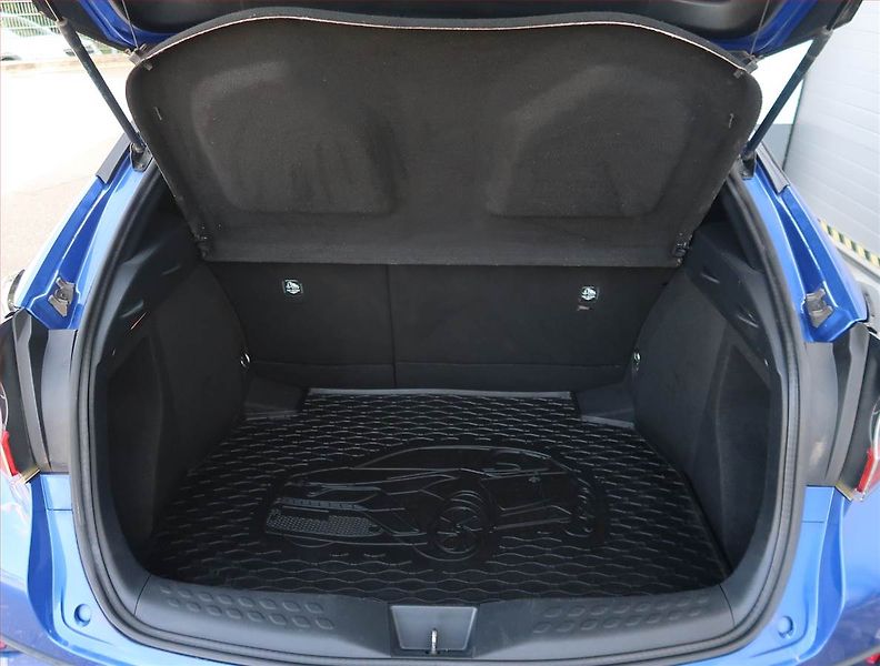 Toyota C-HR (2017) 1.2 Turbo, Serv.kniha - fotka 14 z 24
