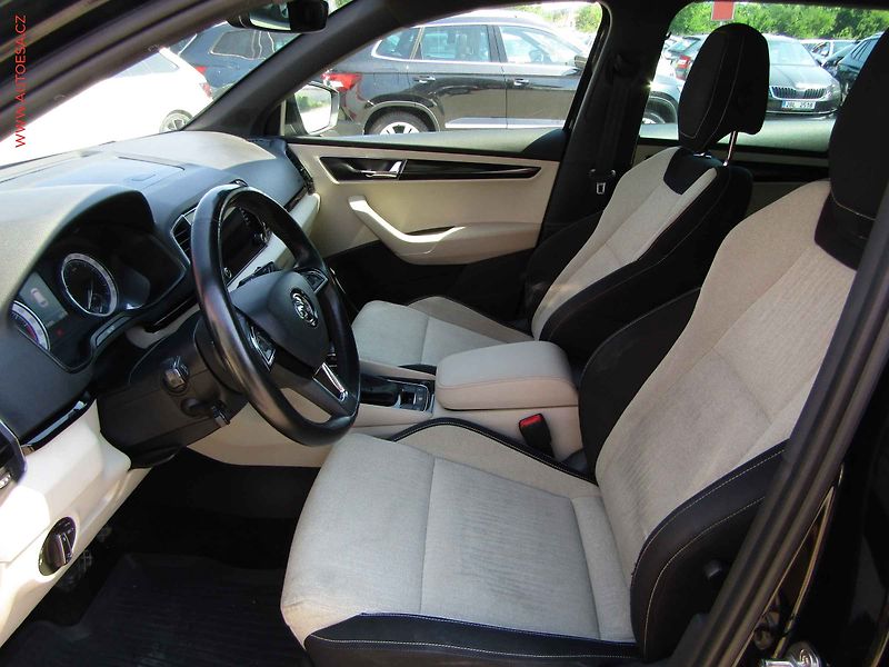 Škoda Karoq (2018) 1.6TDi, ČR, Style, DSG, TZ - fotka 9 z 17