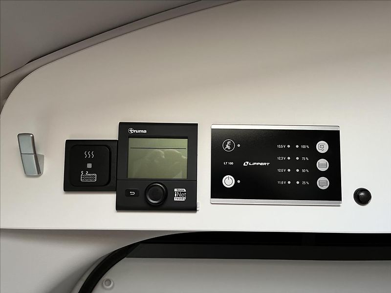 LMC Innovan 592 TDCi  2,0 - fotka 7 z 16