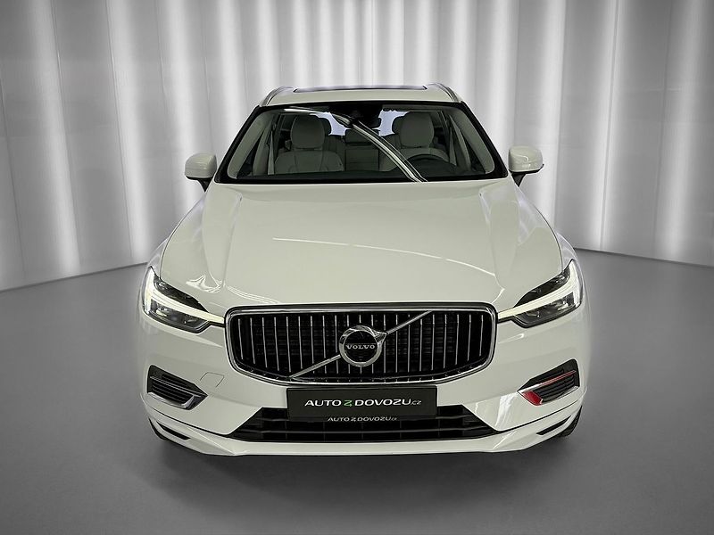 Volvo XC60 T6 AWD RECHARGE, ACC, PANORAMA - fotka 3 z 31