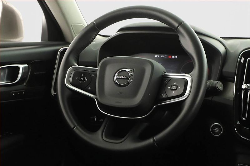 Volvo XC40 (2020) T5 Recharge - fotka 14 z 19