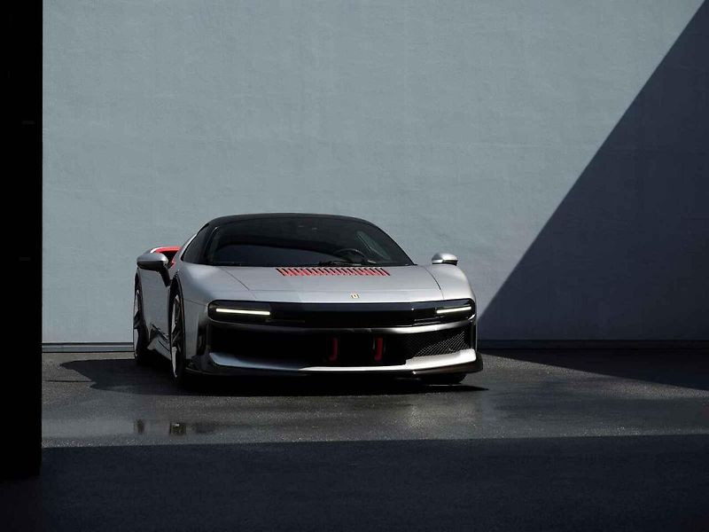 Unikátní supersportovní model Ferrari CZ26. Vznikl jediný kus pro náročného amerického klienta.