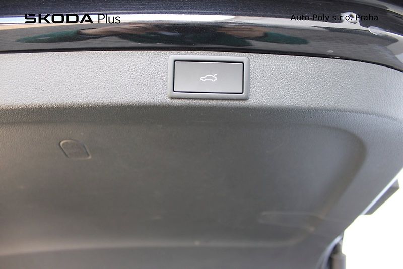 Škoda Octavia (2025) 2.0 TSI 195 kW RS - fotka 25 z 25