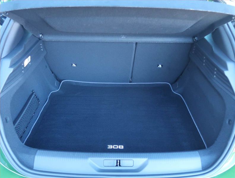 Peugeot 308 (2024) Active 1.2 PureTech, ČR,1.maj - fotka 13 z 17