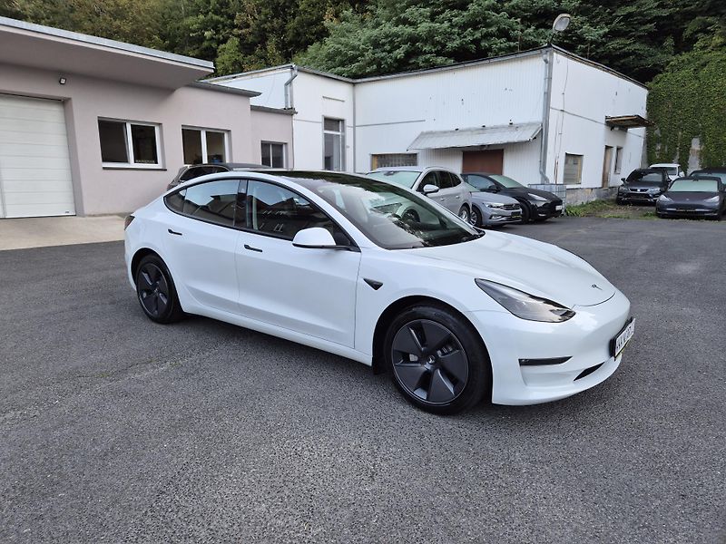 Tesla Model 3 LONG RANGE DUAL MOTOR TZ 94,2% - fotka 3 z 49