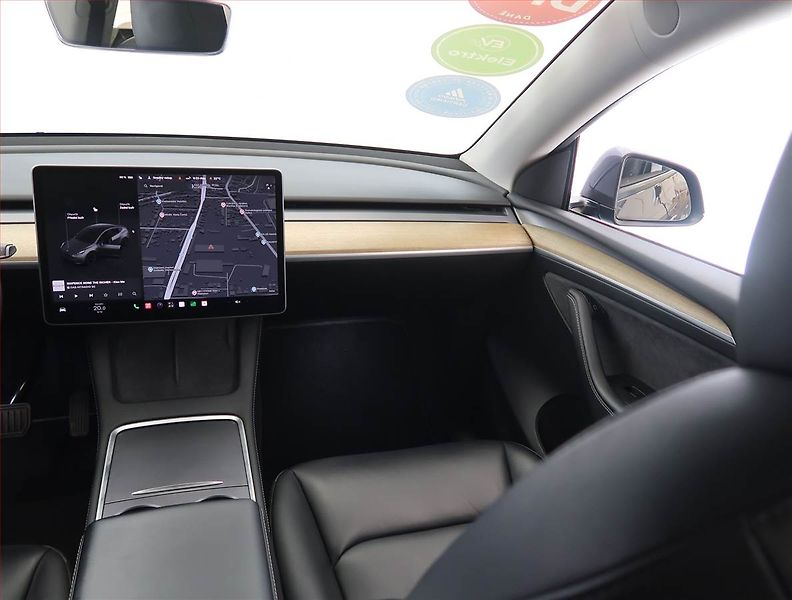 Tesla Model Y (2022) Long Range AWD 79kWh, SoH 89% - fotka 8 z 33