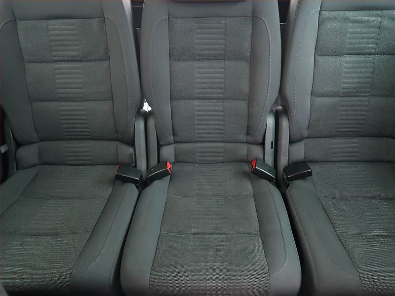 Volkswagen Touran (2007) Highline 1.4 TSI, Serv.kniha - fotka 10 z 15