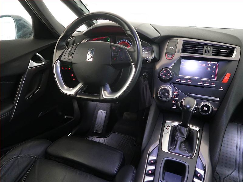 Citroën DS5 (2017) 2.0 BlueHDI, Automat, Kůže - fotka 7 z 17