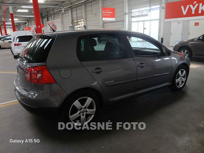 Volkswagen Golf (2008) 1.4 TSI, servis.kniha - fotka 2 z 3