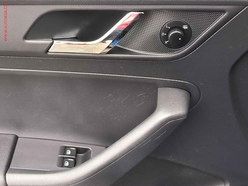 Škoda Rapid (2015) 1.2 TSI, 2.maj,ČR, Klima - fotka 15 z 16