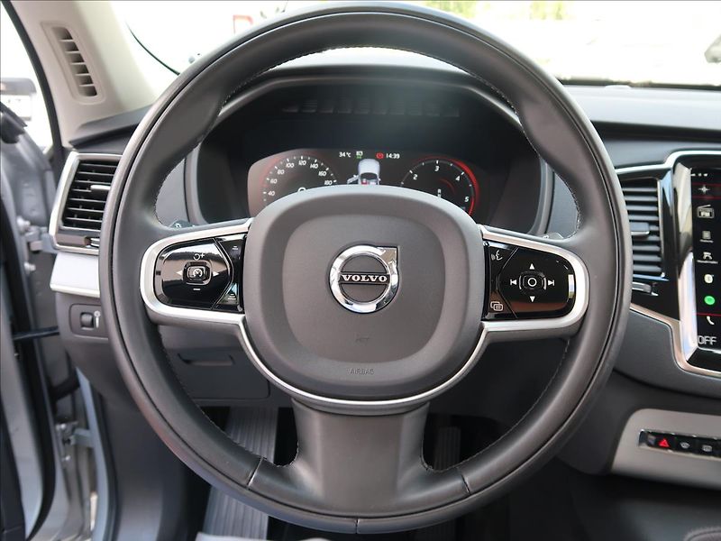 Volvo XC90 2,0 B5,173kW,MomentumPro,1maj - fotka 19 z 29