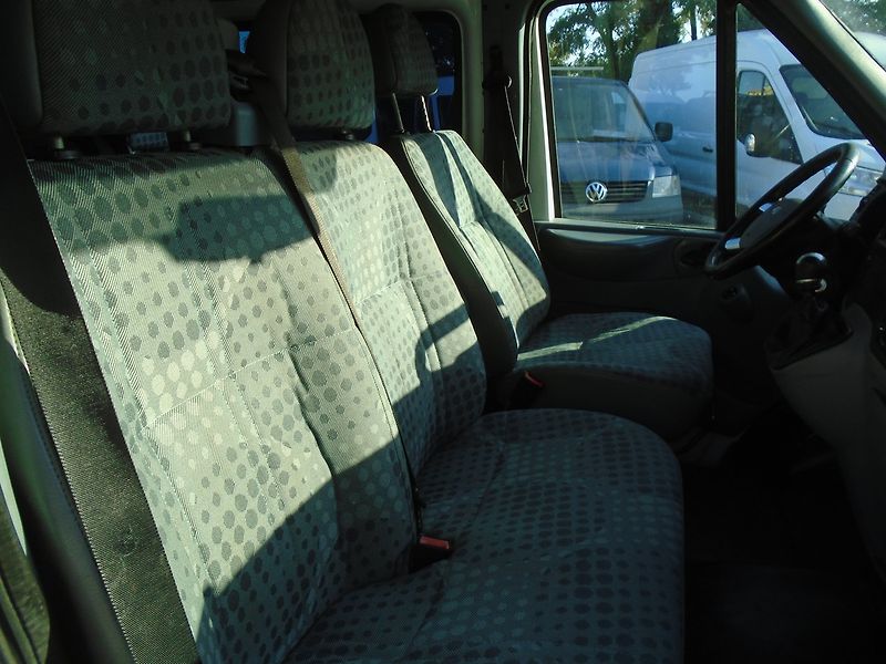 Ford Transit (2013) 2.2 TDCi L3H2 BUS 9 míst * - fotka 23 z 33