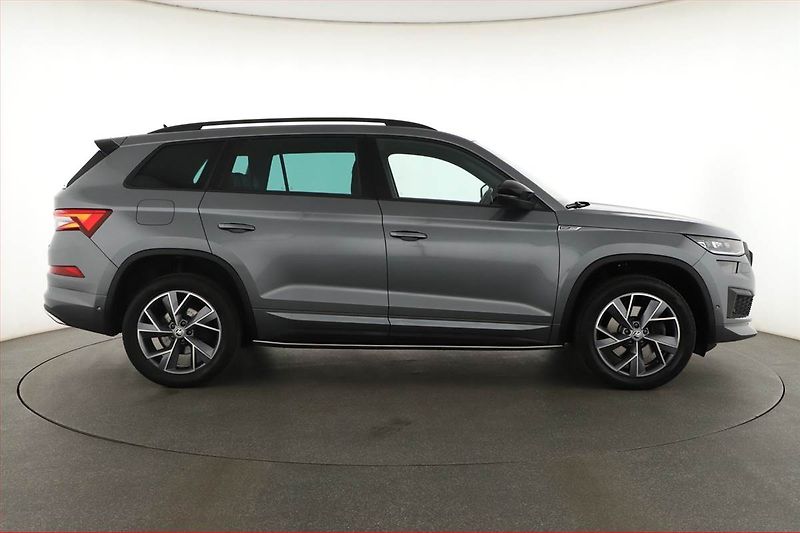 Škoda Kodiaq (2022) 2.0 TDI - fotka 6 z 21