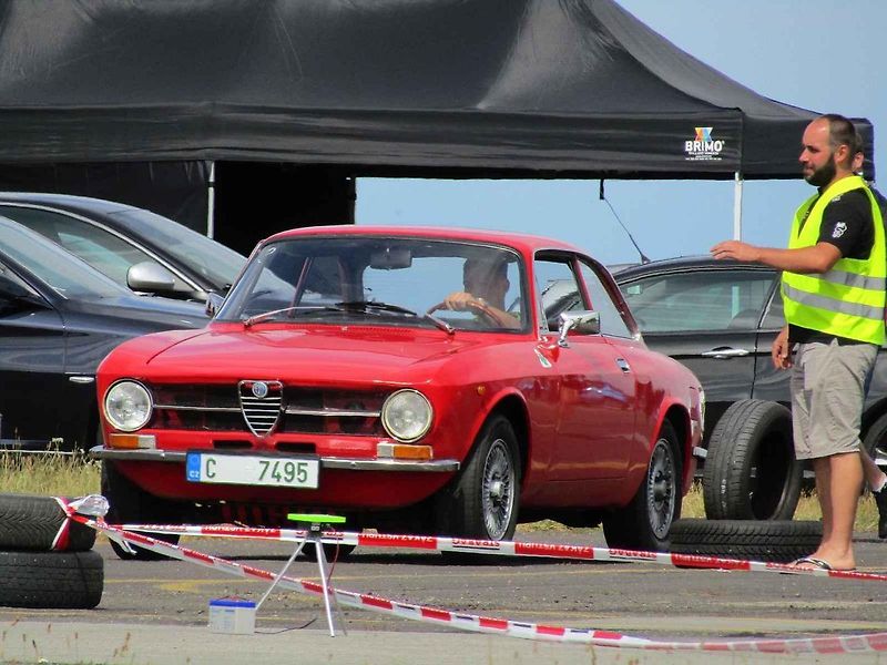 Nultý ročník srazu vozů Alfa Romeo v Jihočeském kraji.