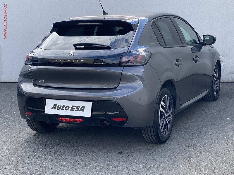 Peugeot 208 (2023) 1.2PT, Allure, LED - fotka 4 z 18
