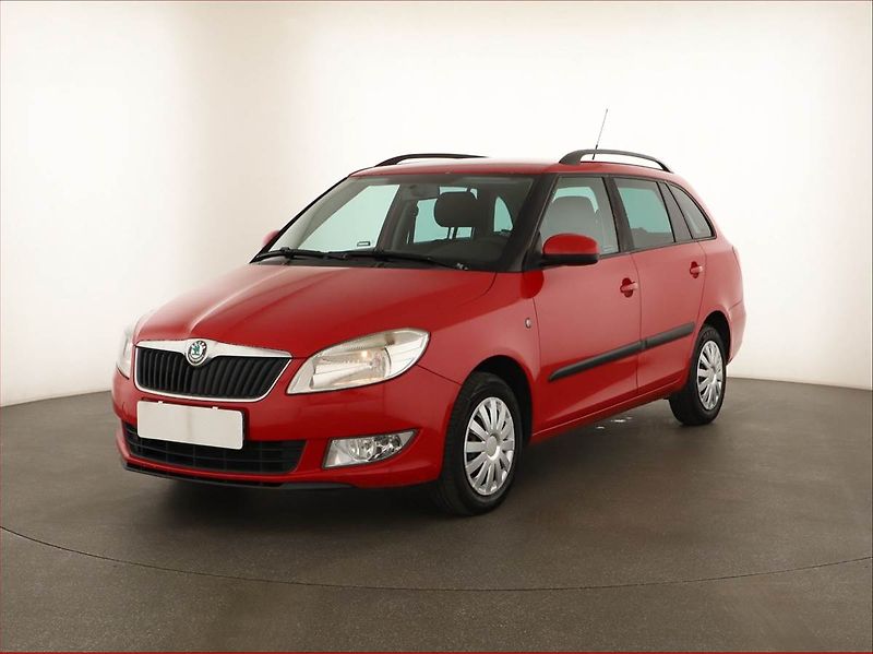 Škoda Fabia (2011) 1.2 TSI, nová STK - fotka 2 z 10