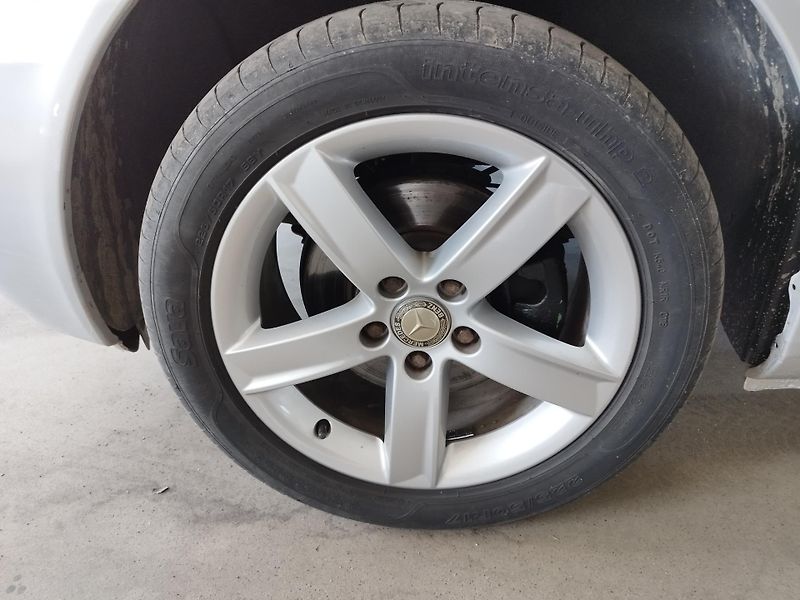 Mercedes-Benz Vito (2004) 2,2CDI,110KW,LONG,8MÍST,TAŽNÝ - fotka 25 z 26