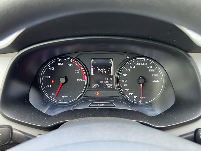 Seat Leon 1.2 TSi 77 kW ROZV. ŘEMEN - fotka 13 z 13