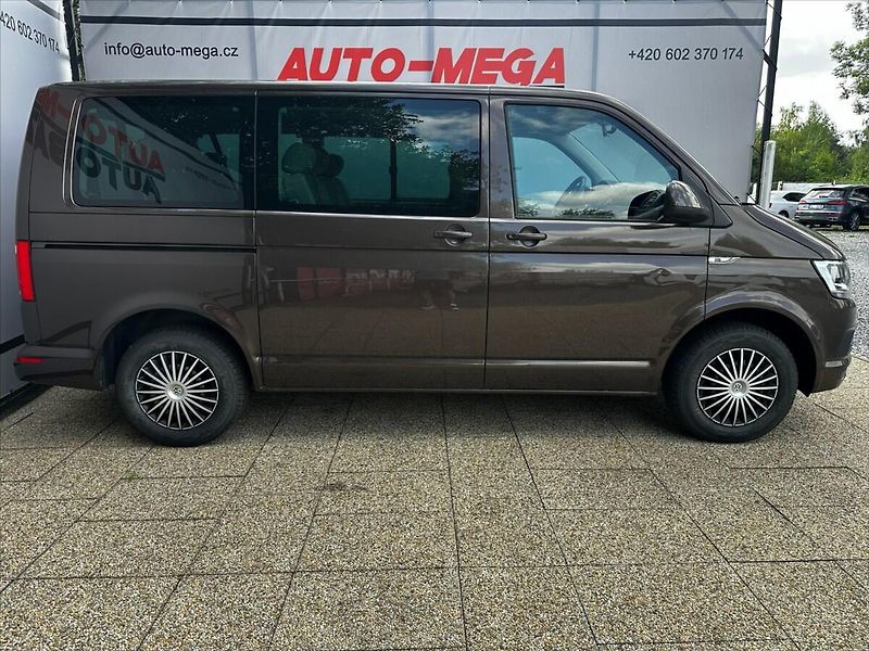 Volkswagen Caravelle 2.0TDI 110kW DSG - fotka 4 z 38