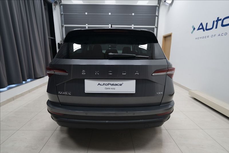 Škoda Karoq 2,0 TDI DSG 4x4 NAVI KAMERA ČR - fotka 5 z 40