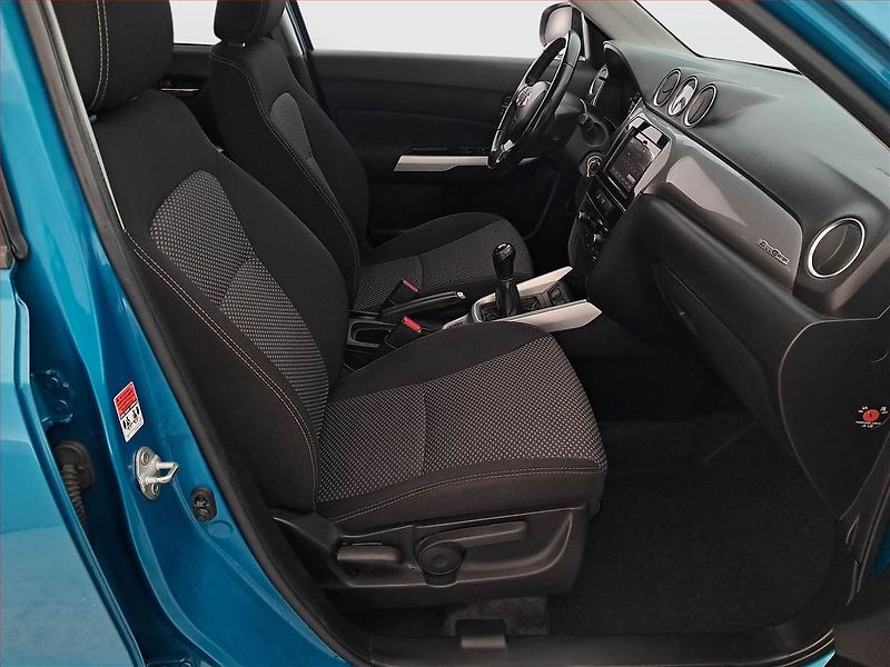 Suzuki Vitara (2015) 1.6 VVT, 4X4, Navi, Tempomat - fotka 9 z 18