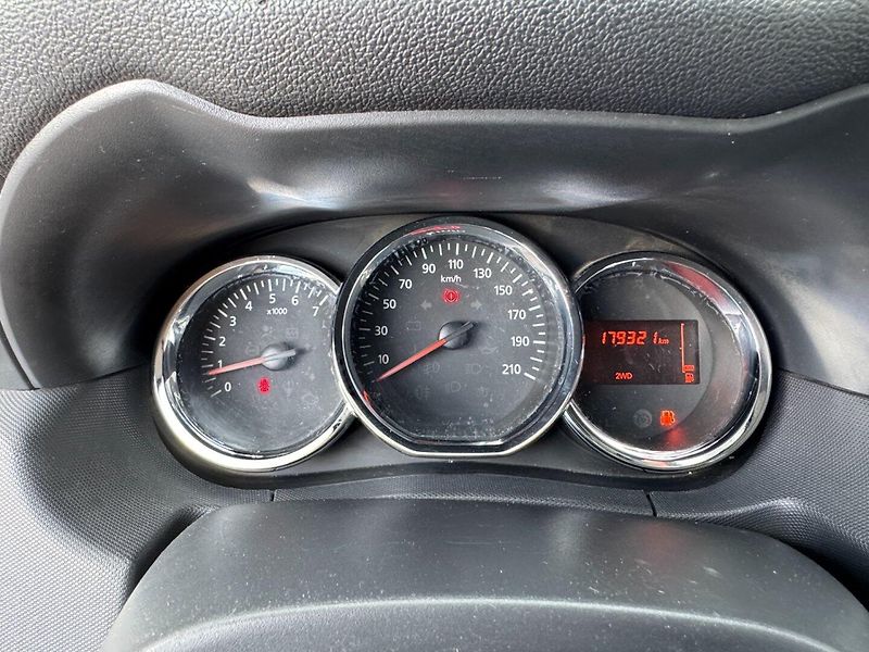 Dacia Duster (2014) 1.6 16V 4x4, odpočet DPH!!! - fotka 18 z 24