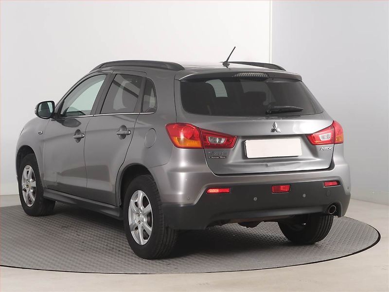 Mitsubishi ASX (2010) 1.8 DI-D MIVEC, Xenony - fotka 4 z 15