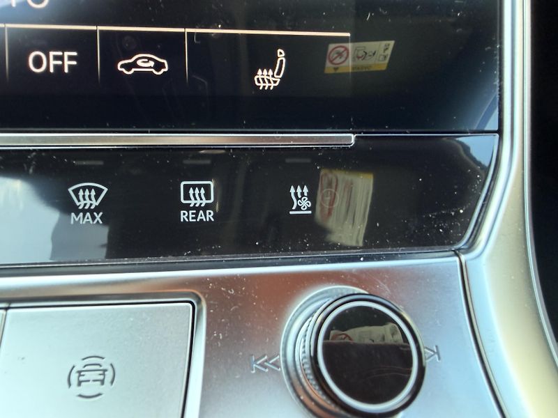 Audi A6 Allroad 55TDI-alu21-tažné-nez.top-ČR- - fotka 23 z 28