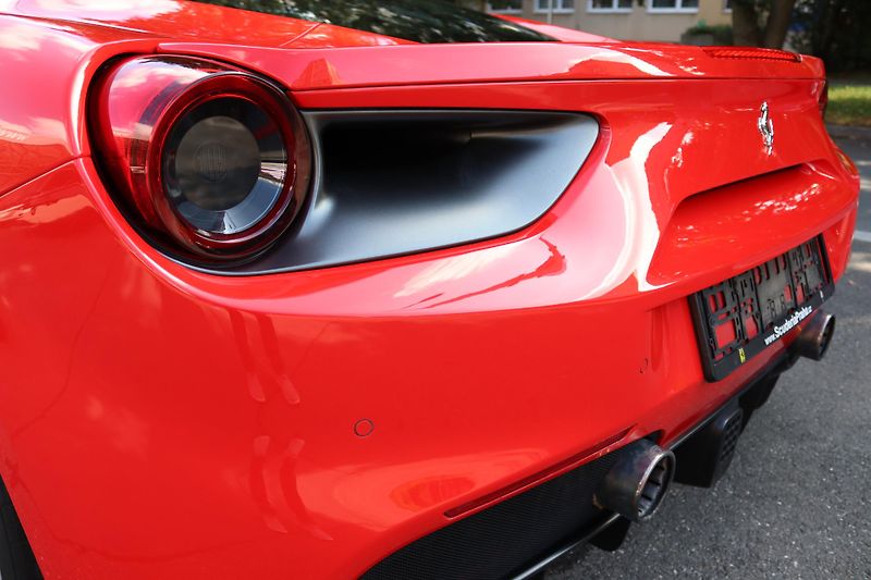 Ferrari 488 (2019) 488 GTB | 1. Majitel | ČR  - fotka 66 z 75