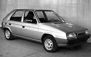 Plechovou maketou, takzvaným vozem „Zero“ z léta 1984 práce stylistického studia Bertone pro mladoboleslavskou automobilku neskončila.