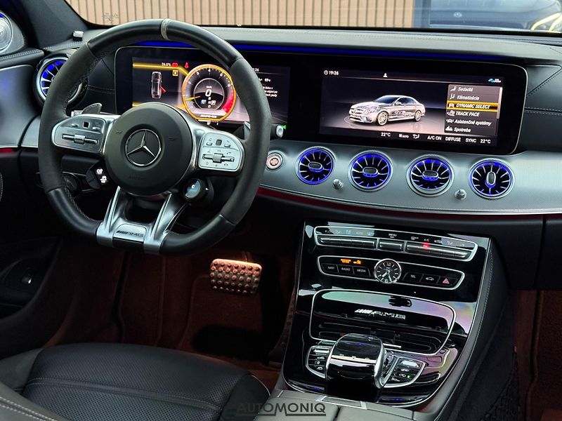 Mercedes-Benz Třídy E (2019) AMG E63s Full vybava, 750PS    - fotka 21 z 38