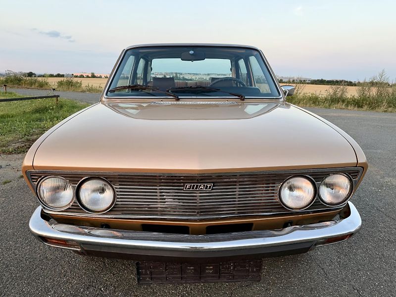 Fiat 132 1800 GLS 5 rychlostí REZERVACE - fotka 2 z 17