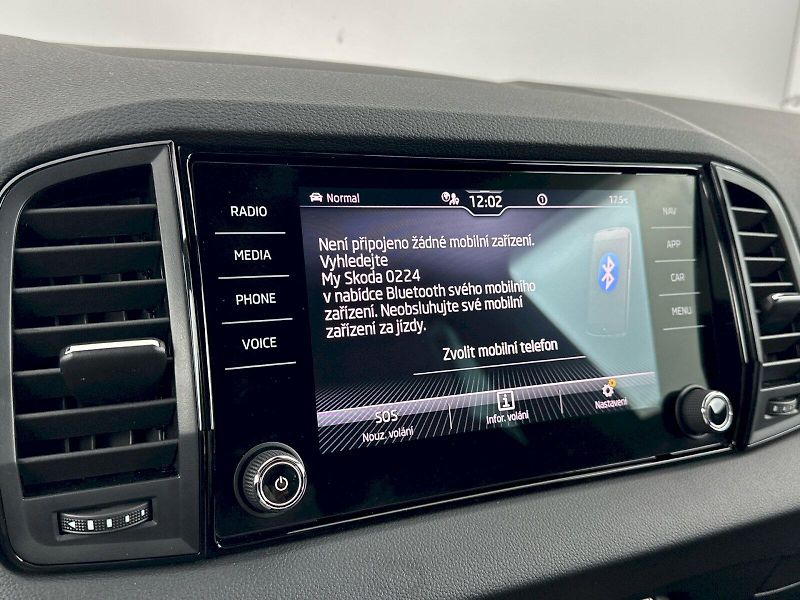 Škoda Karoq (2025) DSG 2.0TSI 140kW 4x4 SportLine - fotka 17 z 37