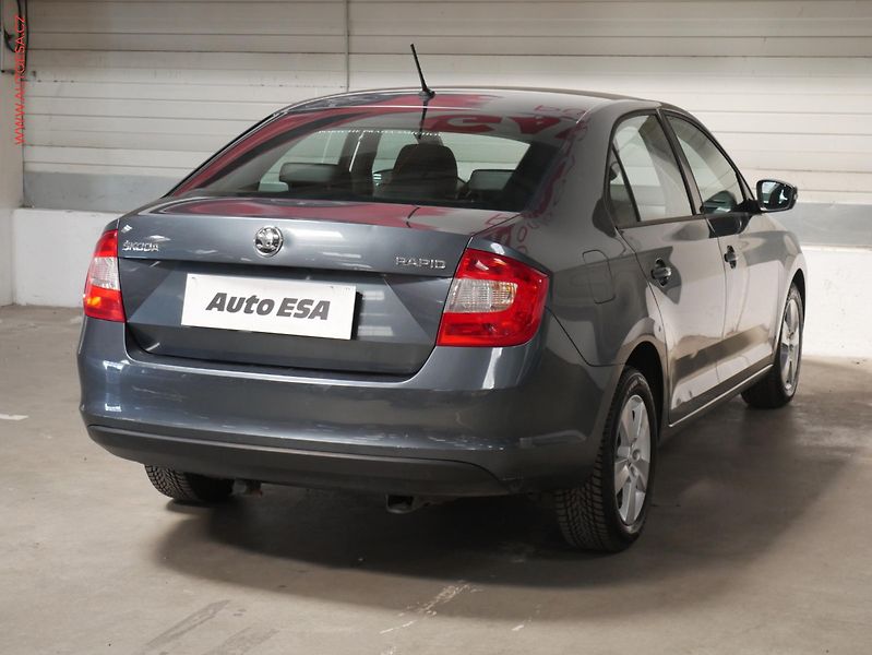 Škoda Rapid (2016) 1.4TDI, ČR, Ambition, el. - fotka 6 z 18