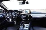 BMW Řada 5 530d xDrive Touring - náhled 10