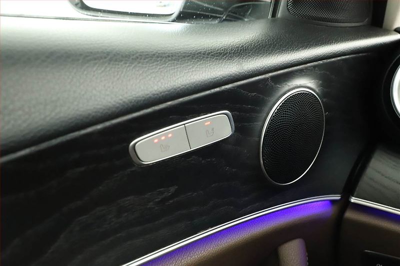 Mercedes-Benz Třídy E (2018) E 220 d, Automat, Kůže, Navi - fotka 13 z 18