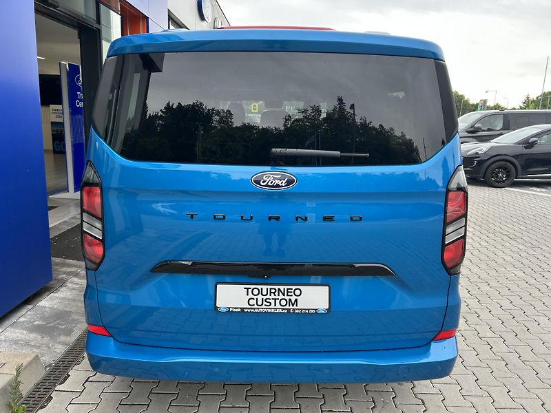 Ford Tourneo Custom Titanium L2 2.0 EcoBlue 110 kW - fotka 5 z 31