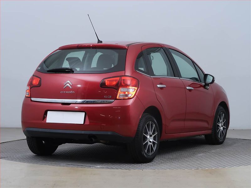 Citroën C3 (2012) 1.4 i, Tempomat, Park. senzory - fotka 5 z 14