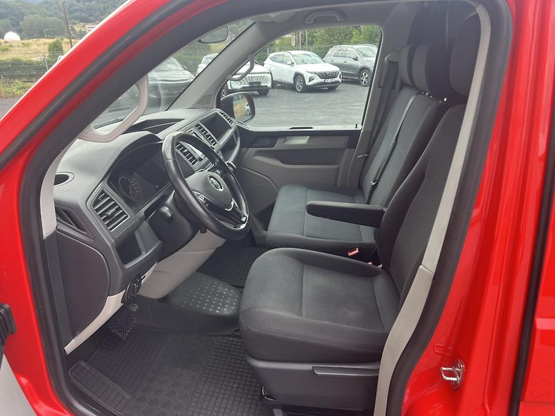 Volkswagen Transporter (2019) 2.0TDI 110kW DSG 1.MAJITEL ČR - fotka 7 z 19