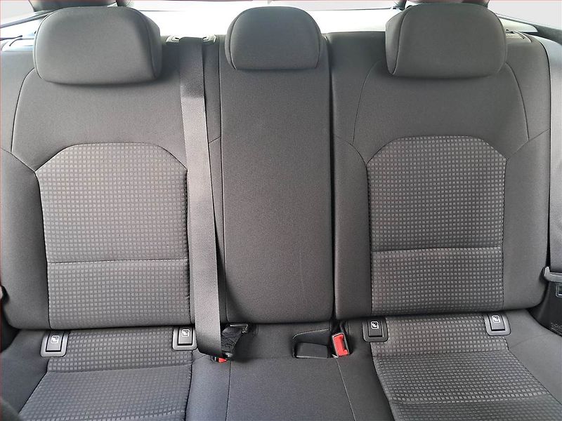 Kia Ceed (2021) 1.6 CRDi MHEV, Serv.kniha - fotka 10 z 17