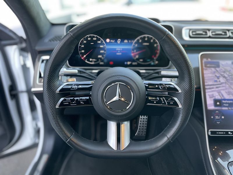 Mercedes-Benz Třídy S (2024) 580 L 4Matic AMG - fotka 23 z 34