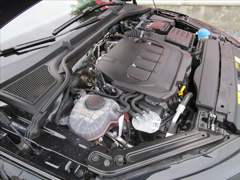Škoda Octavia Combi 2.0TDi DSG Selection - fotka 57 z 59