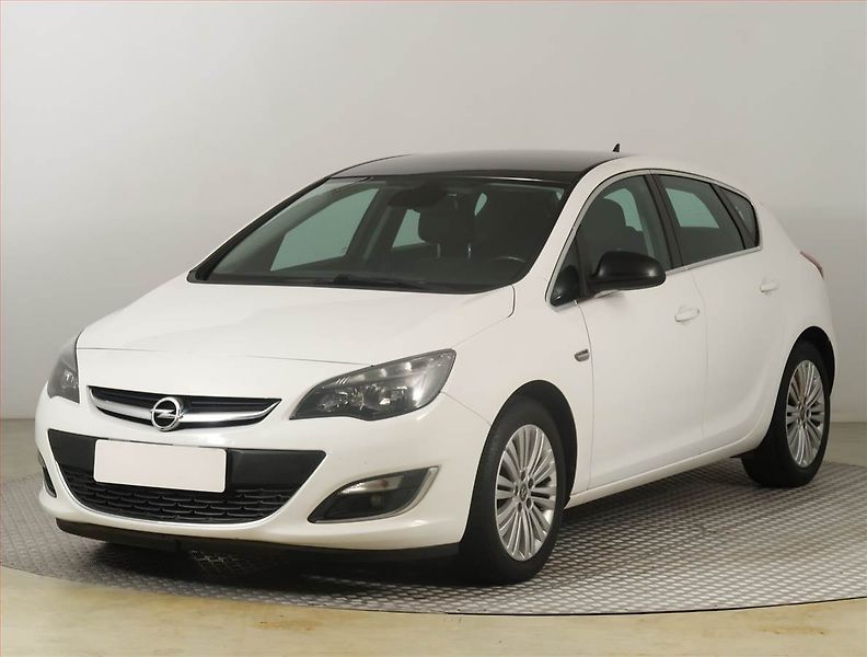 Opel Astra (2014) 1.6 CDTI, Tempomat - fotka 2 z 16