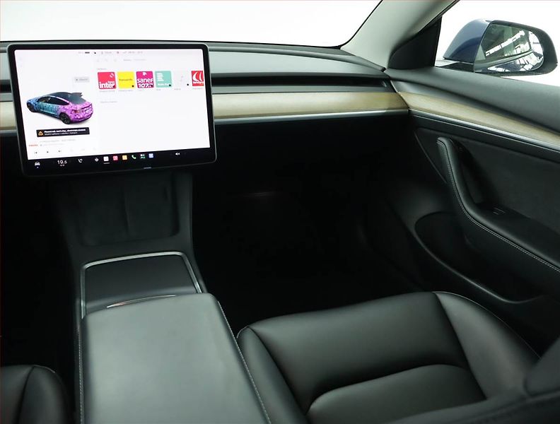 Tesla Model 3 (2021) Long Range 4WD 79kWh, SoH 91% - fotka 8 z 22