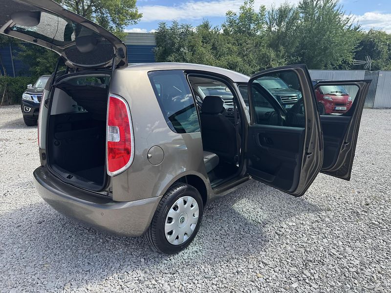 Škoda Roomster (2012) 1.2TSi(77KW)KOMPLET SERVIS - fotka 13 z 34